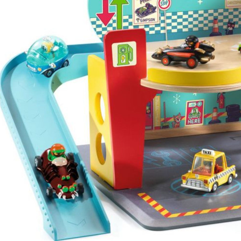 Djeco Crazy Motors Garage – Scooter Girl Toys